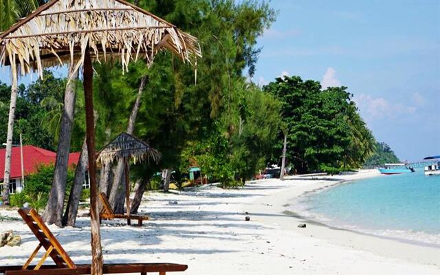 SHAZ Resort Pulau Tinggi
