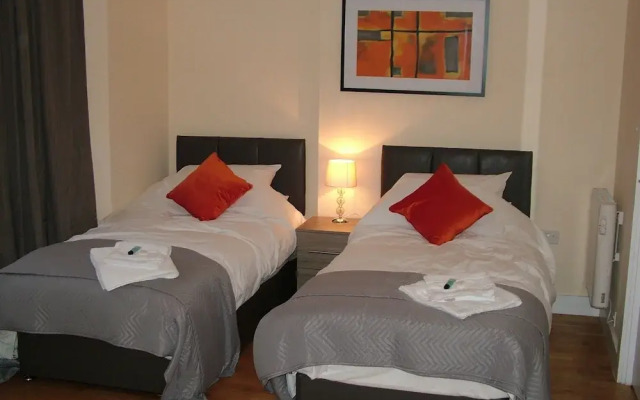 Stratford Apartment