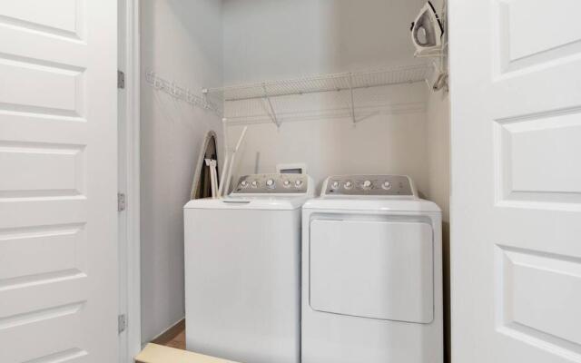 451-Luxury Villa wMovie Theater and Arcade