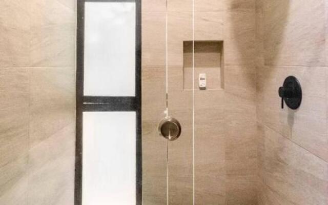 La Casa de María 11:11