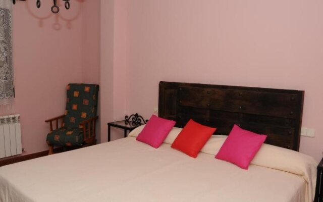 Hostal Rural El Manantial De Gredos