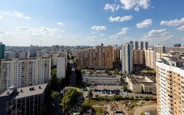 Sunny Days on Polina Osipenko Street