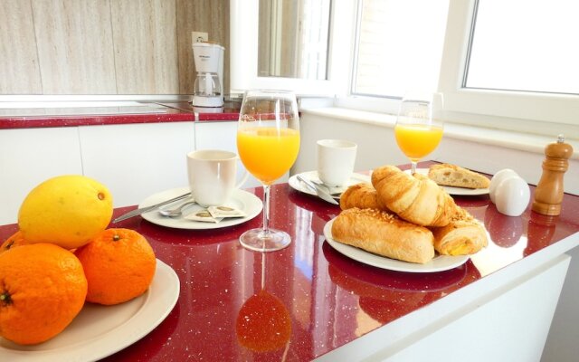 Uncibay Square Apartment