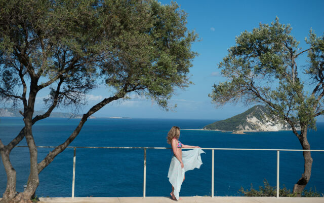 Artina Luxury Villa