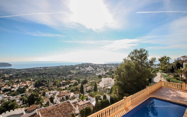 Mimo - sea view villa with private pool in Moraira-Teulada