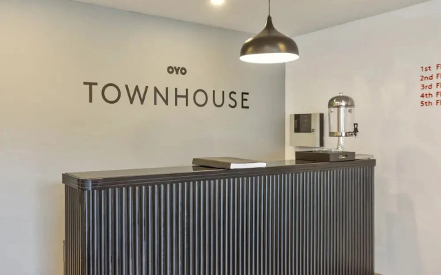 OYO Townhouse 156 Maraimalai Nagar
