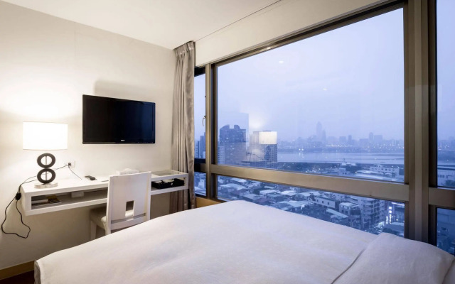 We Meet Taipei Hotel