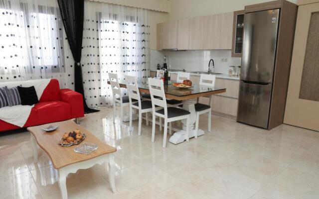 Chrysiida Apartment