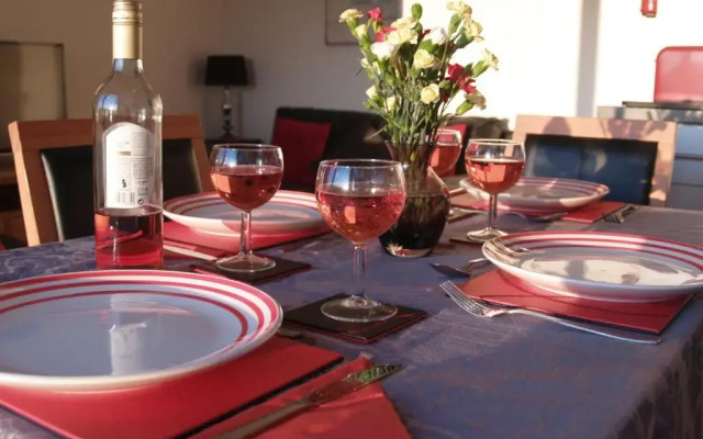 Sunny View, 87 Brambles Chine