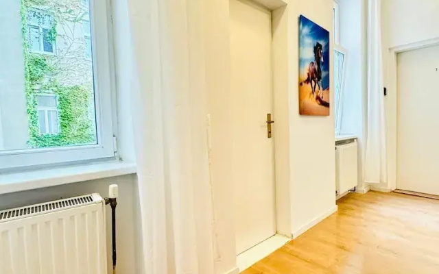 Comfortable 5BR Stay Near Westbahnhof