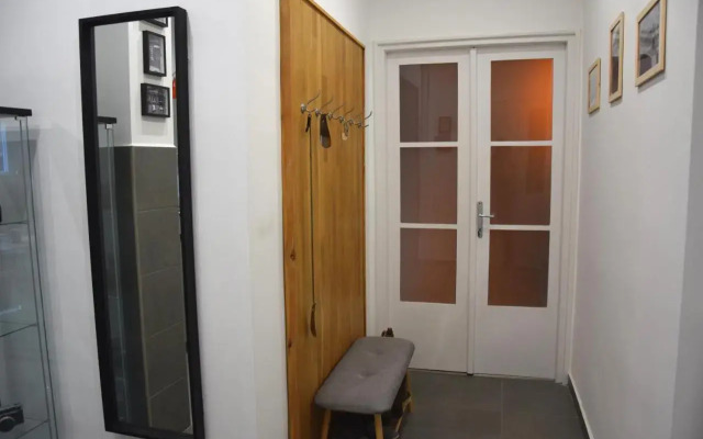 Bleak House - Bauhaus home in the heart of Budapest