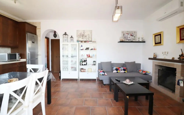 1093 Villa Magnolias