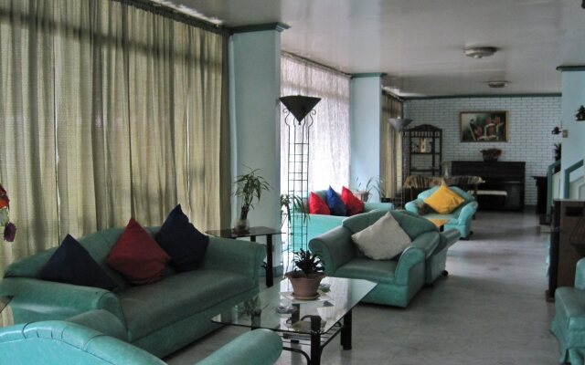 Villa Mia Hotel and Apartelle