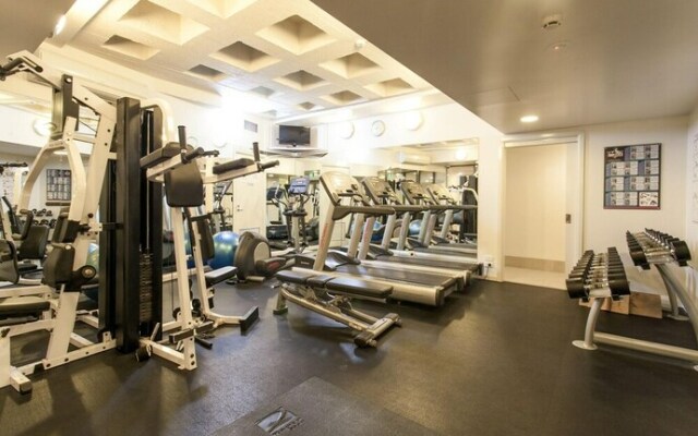 Glenmore Apartment by Onefinestay