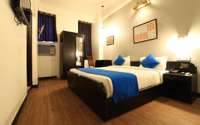 OYO 7087 Hotel Dodas Palace