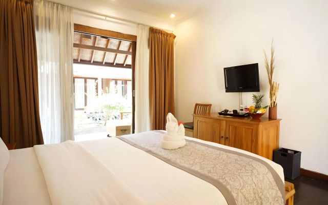 Royal Regantris Villa Karang