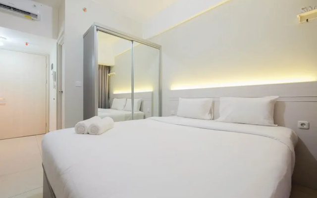 Elegant Studio Room at Springlake Summarecon Apartment