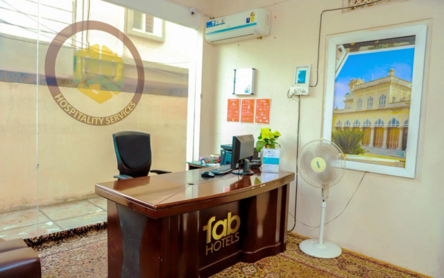 FabHotel ANS Cyber Castle HiTech City