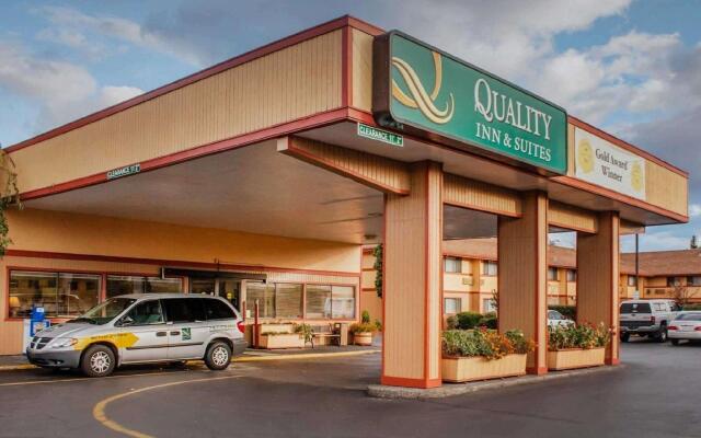 Quality Inn & Suites Medford Airport