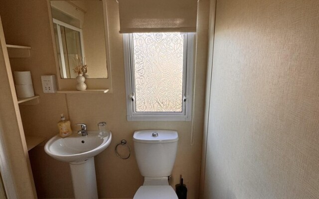 3 Bedroom, pet Friendly, Lyons Winkups, Towyn