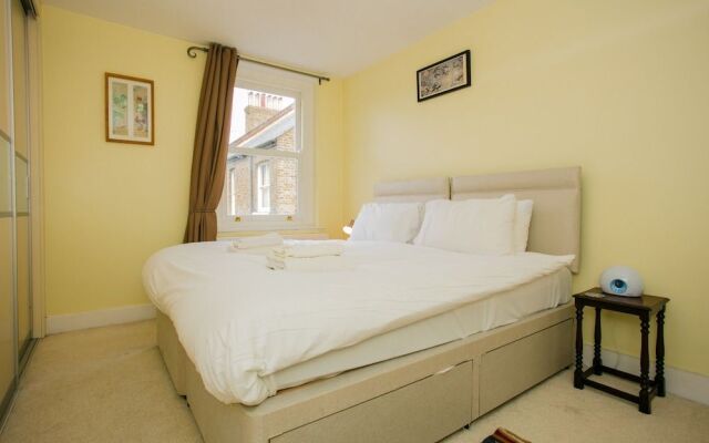 Beautiful 2 Bedroom Apartment in Kennington