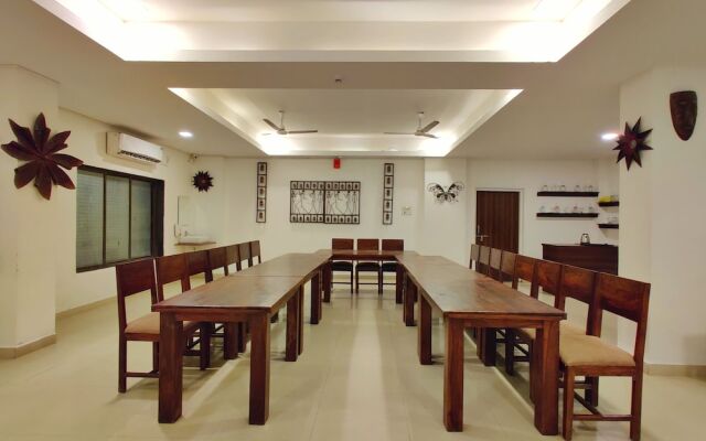 Golden Chariot Hotel Daman