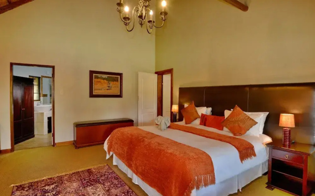 Royal Morubisi Founder's Lodge