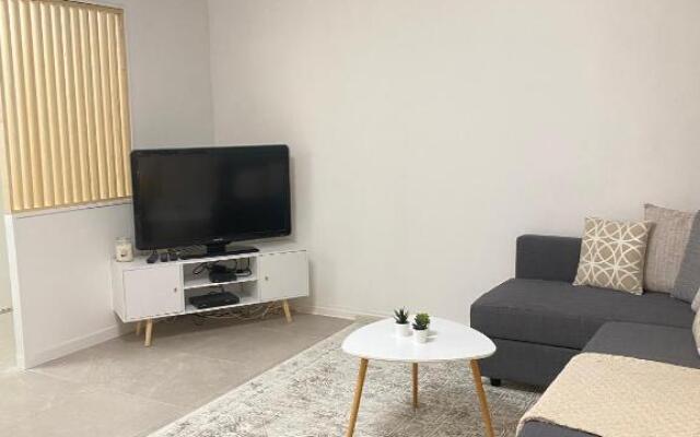 Cosy By DREAM APARTMENTS