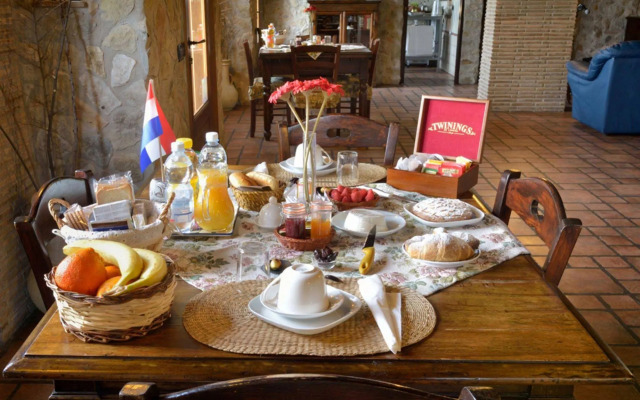 Il Casale delle Ginestre Bed & Breakfast