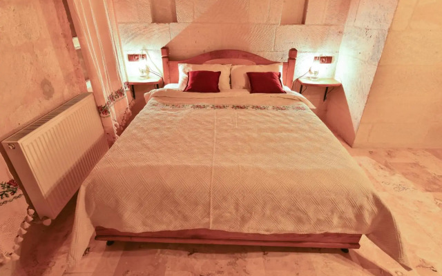 Mosaic Cave Hotel