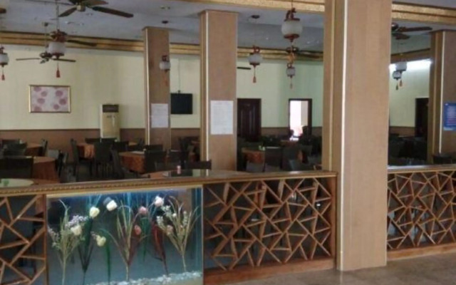 Sixi Holiday Hotel