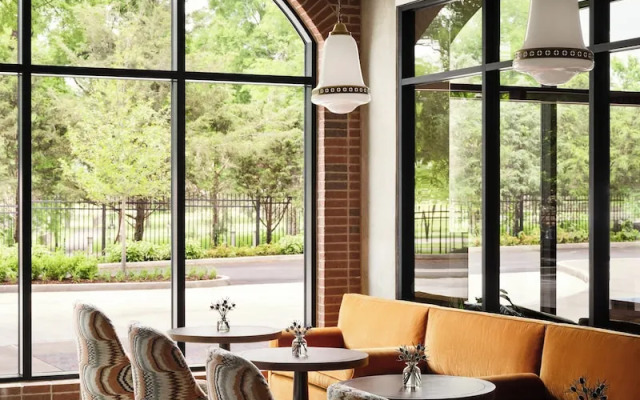 Memoir Wedgewood Houston