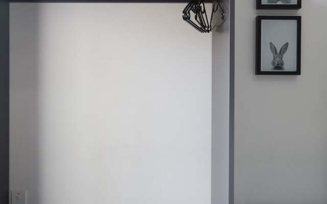 The Burrow City Rooms - Homestay