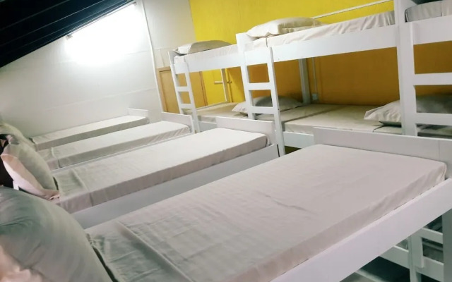 Your Hostel e Bolaria