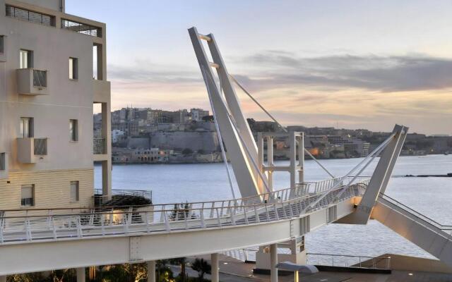 Sliema Tigne Suites