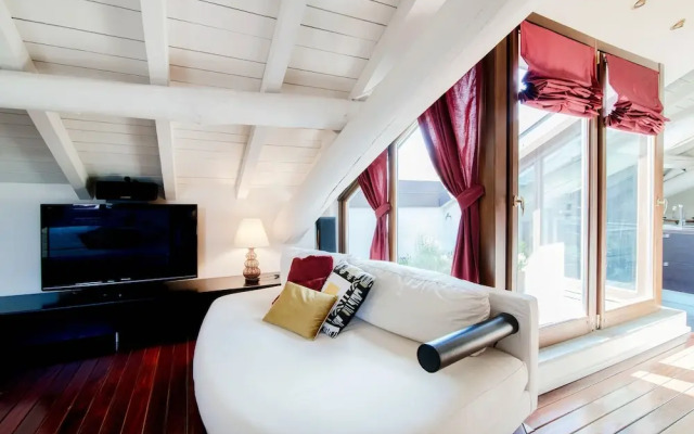 My Home In Como - Exclusive Atticex