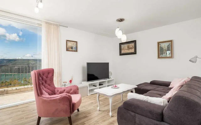 Wonderful Labin Villa With Private Pool and Sea Views