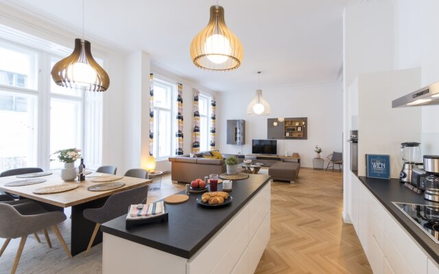 Singerstraße Luxury Apartment