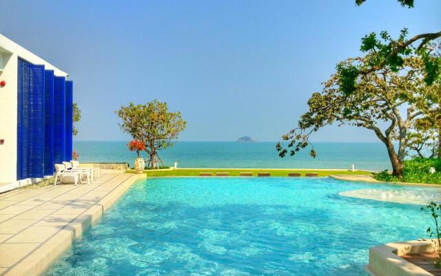 Chelona huahin beachfront condominium