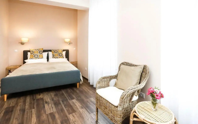 D8 Design Apartment & Studio