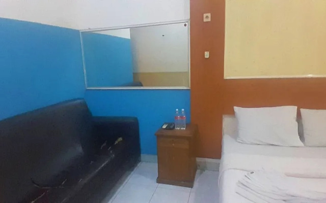SAHABAT Hotel Tangerang By Reccoma