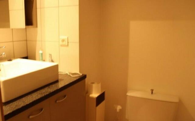 Appartement Cavalaire-sur-Mer, 1 pièce, 4 personnes - FR-1-100-184