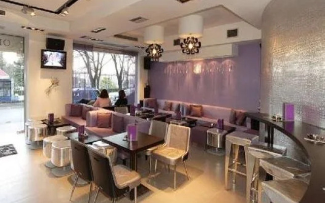 Dellagio Hotel