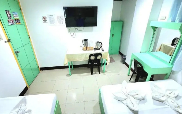 The DYNASTY COURT Hotel