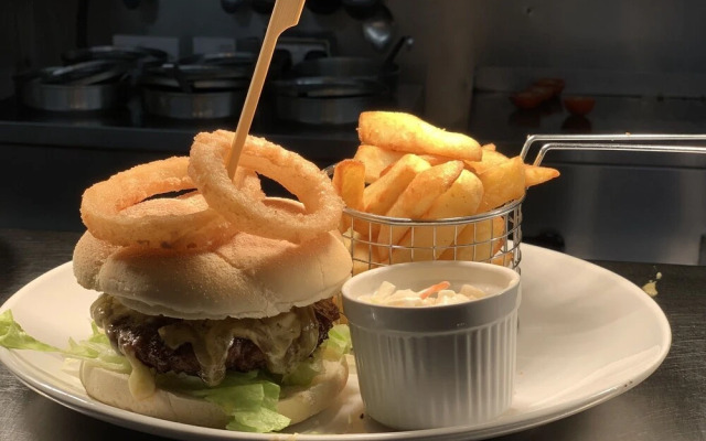 The Dog & Doublet Inn