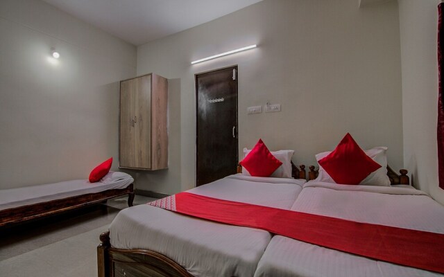 Silver Villa by OYO Rooms