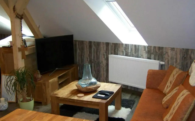 Loft-Ferienwohnung zur "Kfz-Schenke"