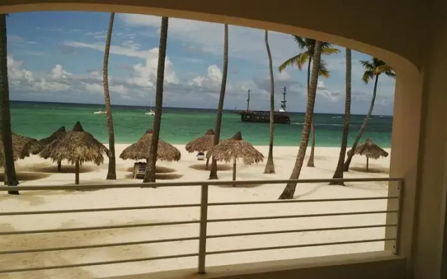 Caribbean Oreuga Apartments