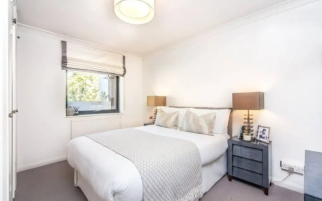 Bright 2 Bedroom Apartment In The Heart Of Chelsea