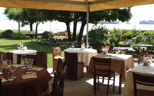 Albergo Ristorante La Ripa